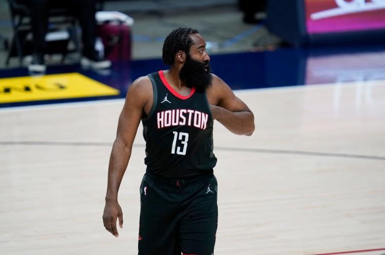 冰箱：哈登一开始很好执教&愿意做掩护打无球 后来就变了