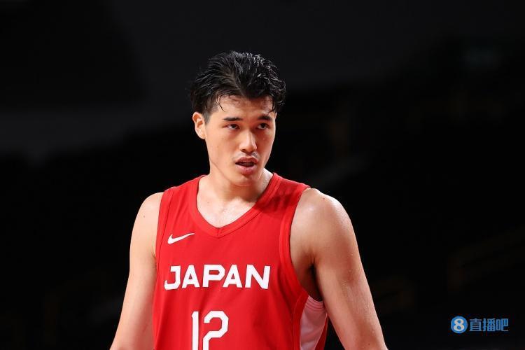 赵探长：渡边雄太缺阵VS斯洛文尼亚 9场热身赛因伤仅出战一节半