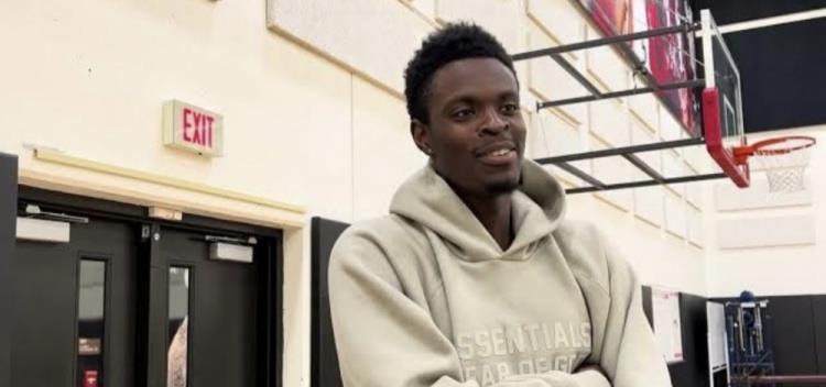 Scotto：黄蜂与前锋特雷-斯科特签下一份Exhibit-10合同