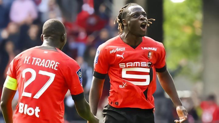 队报：曼城领跑多库争夺战，切尔西、热刺、西汉姆联也有意