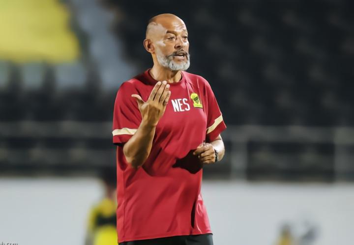 外媒：让球员休息好，吉达联合准备客场比赛都乘坐私人包机