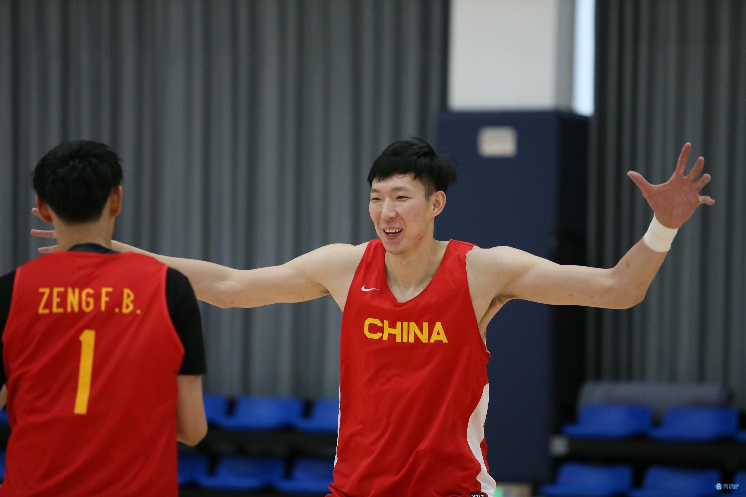 济南时报：望周琦和队友们抢到奥运会入场券 让球迷真正高兴一回