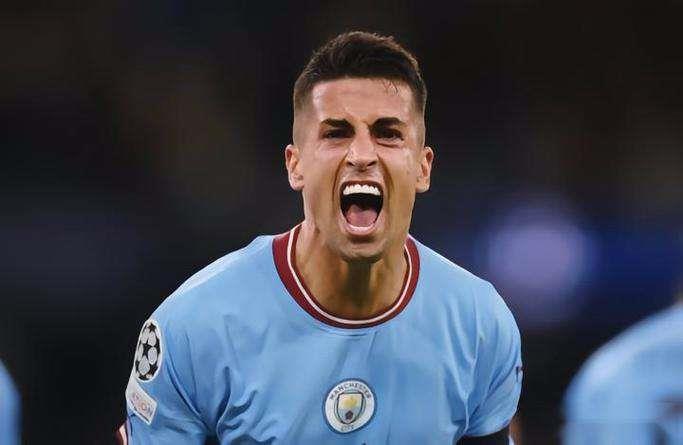 罗马诺：巴萨越来越接近与曼城谈妥租借坎塞洛，10