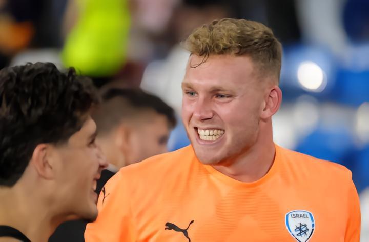 科亨谈佩雷茨：他是诺伊尔2.0版，诺伊尔退役后他会成为一门