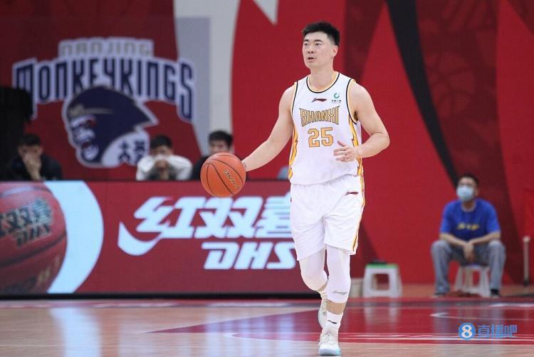 江南的城：山西汾酒新赛季将正式接手山西男篮 球队将买断张涵钧