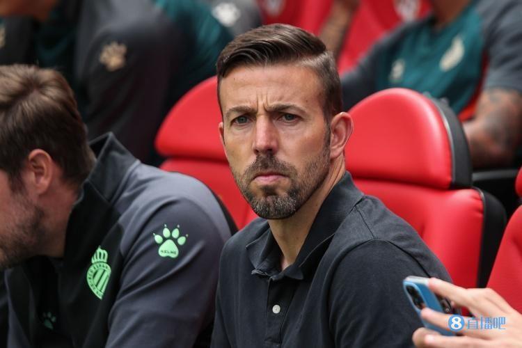 西班牙女足主帅：为这个团队感到无比自豪，现在要好好庆祝