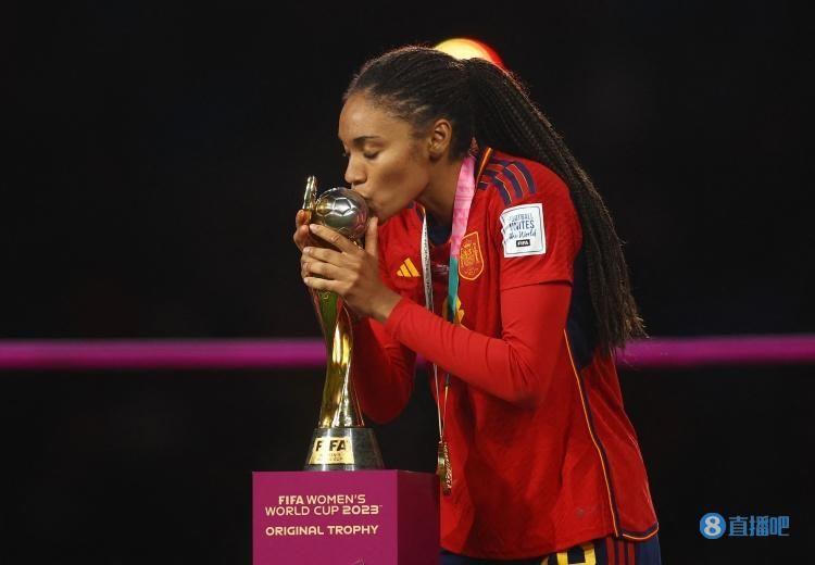 帕拉卢洛是第5位女足世界杯决赛首发的U20球员，上一位是浦玮