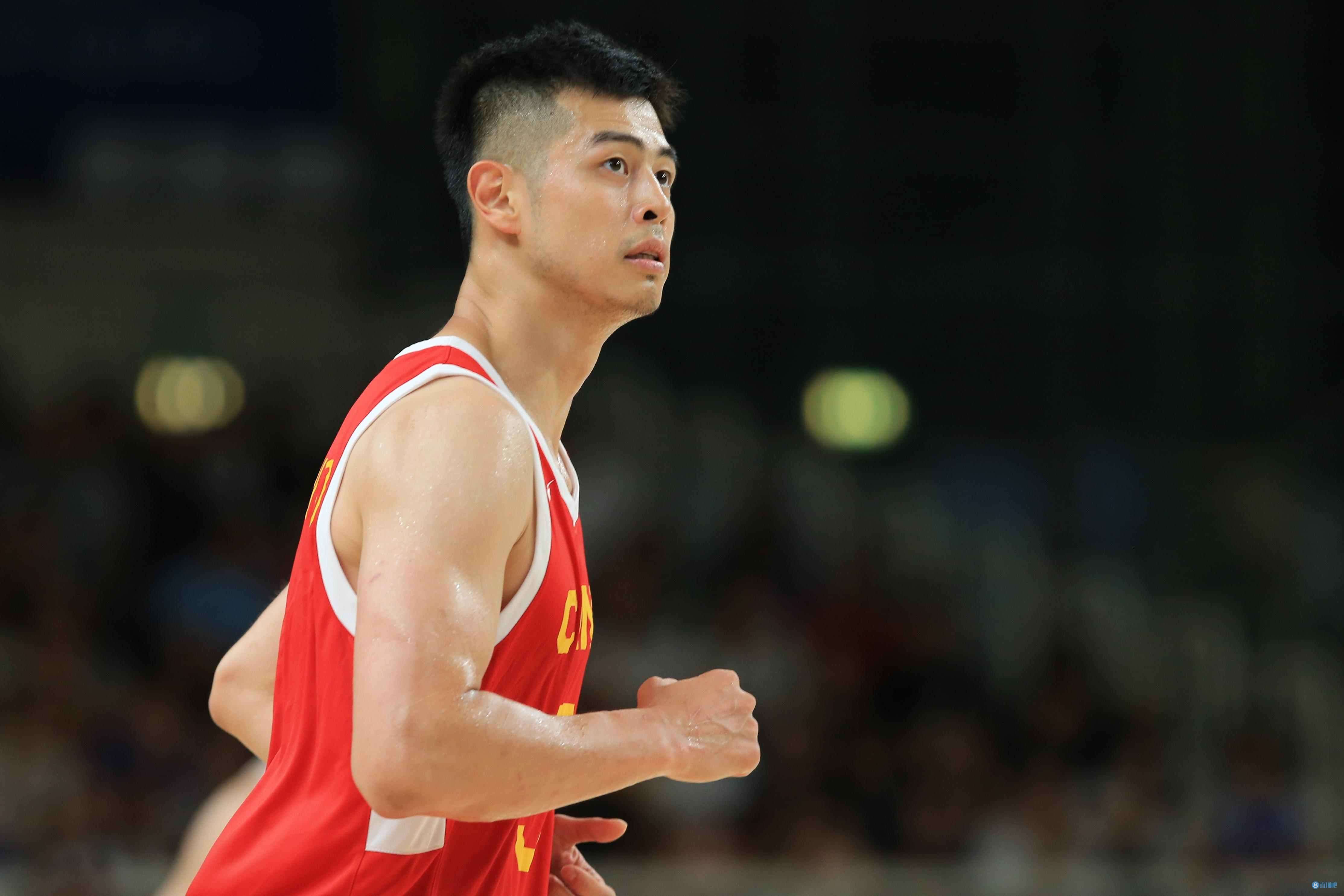 季孟年：今晚方硕和孙铭徽没有登场 按照乔帅的说法12人该揭晓了