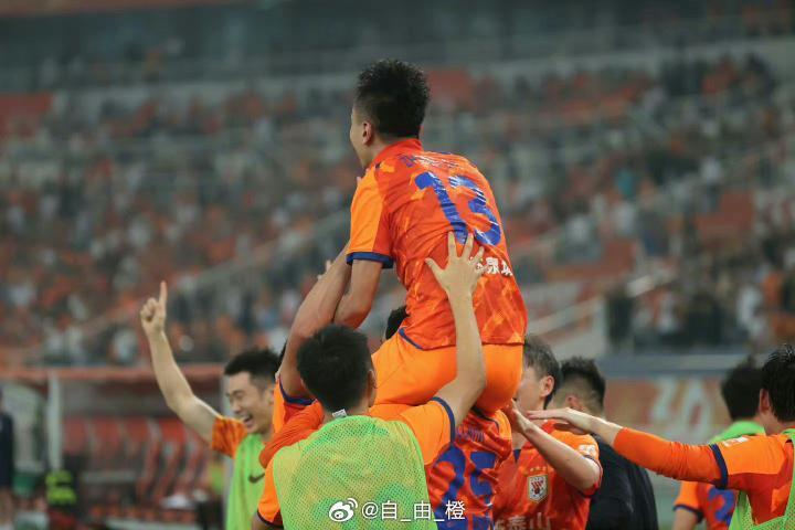 【训练后采访】张弛：我是泰山队培养的球员，只要还