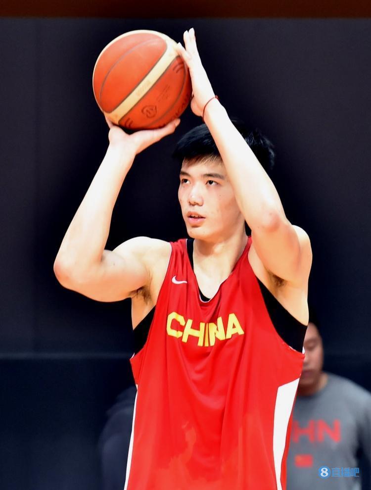 广州完成与焦泊乔为期五年的保护合同续约