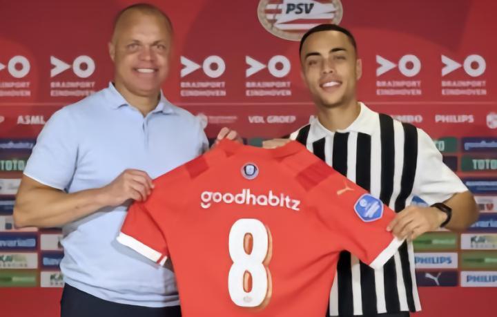 德斯特：加盟埃因霍温感觉很好，我现在更有经验了