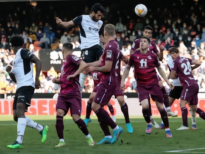 两连败还不赶紧加强防守？南特希望租借瓦伦西亚中卫居马尔特