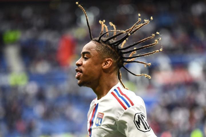 罗马诺：里昂希望巴尔科拉的交易中包括球员交换