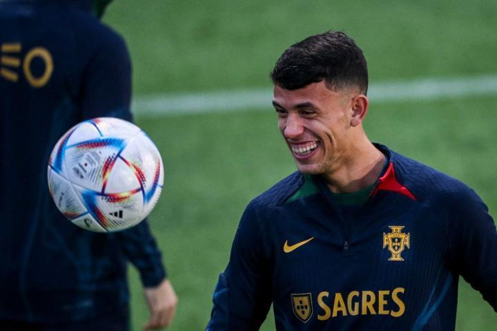 罗马诺：曼城将坚持在24-48小时内签下狼队中场努内斯