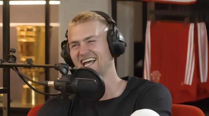 德利赫特：对我来说德国最棒的就是拜仁；中后卫必须承担责任