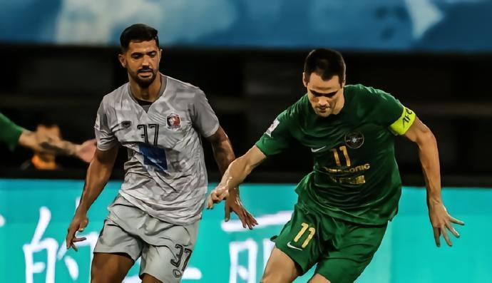 东体：浙江vs泰港赛前，埃弗拉在更衣室说今天我们都是中国人