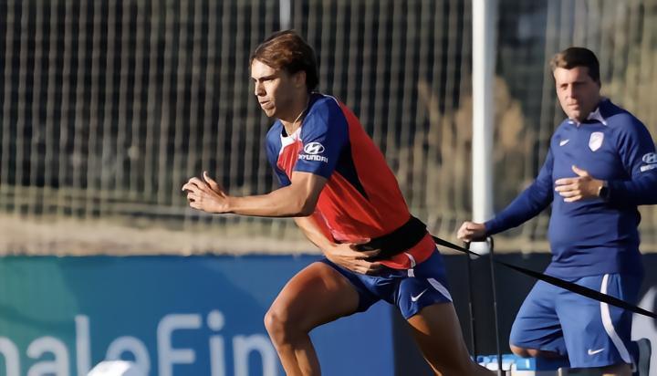 罗梅罗：哈维同意签菲利克斯，巴萨想纯租借1年 承担全部薪水