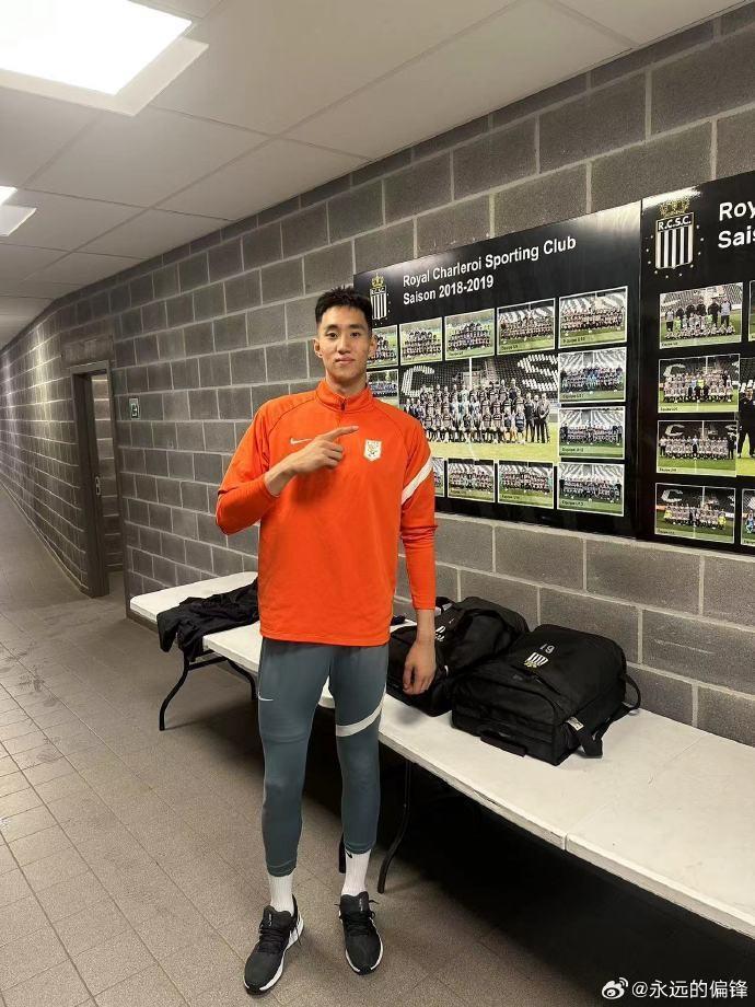 记者：泰山门将于金永正在比甲球队试训，由费莱尼牵头操作