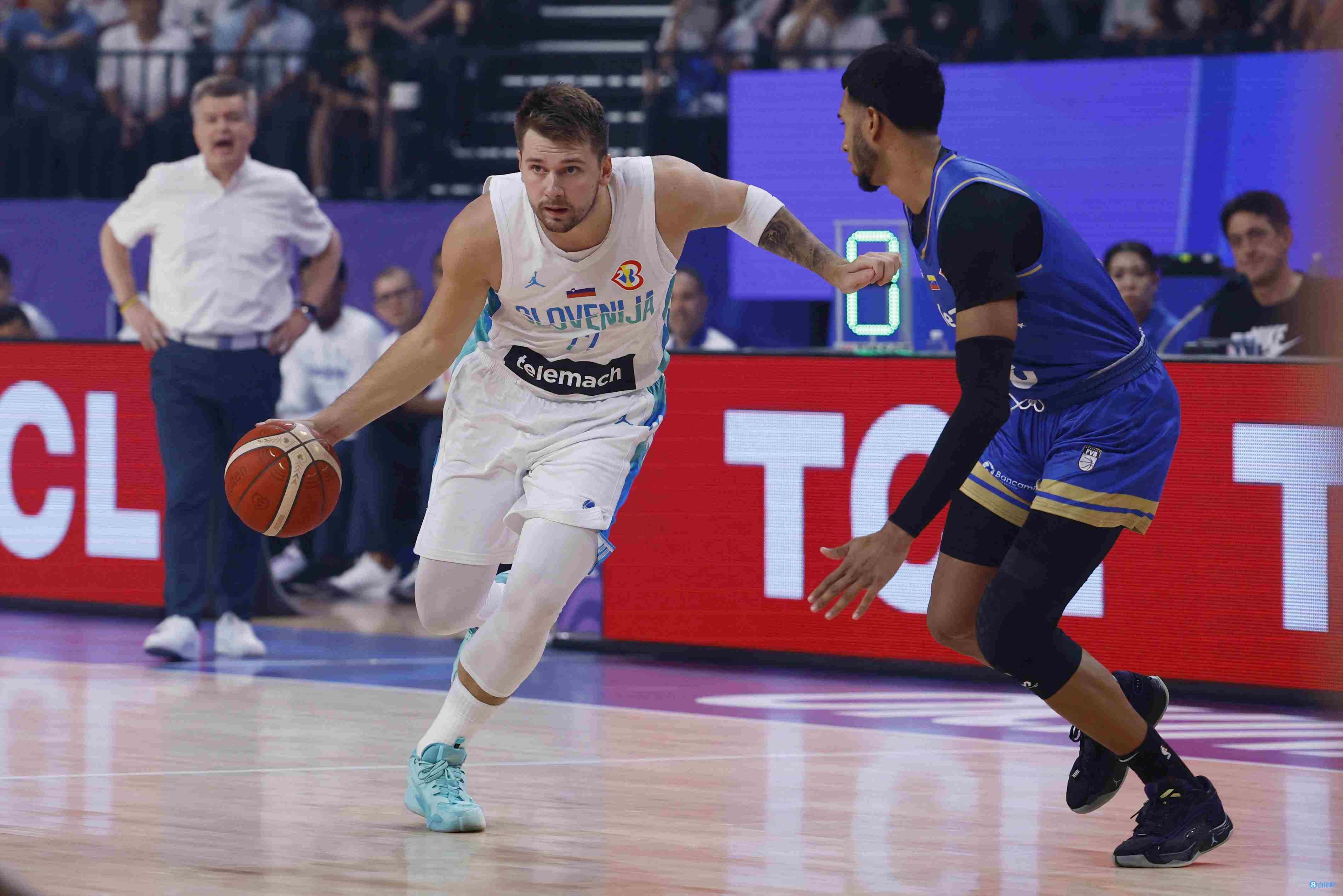 小组赛-东契奇37 7 6 托比21 5 斯洛文尼亚击败委内瑞拉