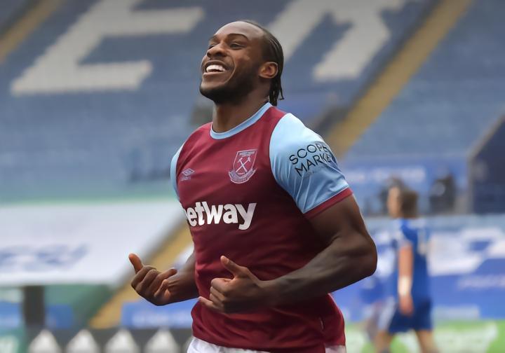 记者：达曼协作有意西汉姆联中锋安东尼奥，俱乐部愿意出售