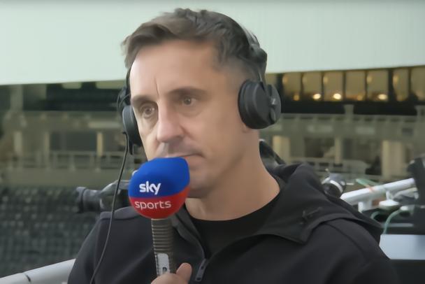 内维尔：曼联本周应该做点什么，给卡塞米罗买个好搭档