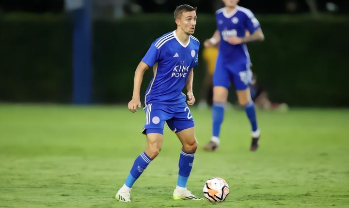 比利时后卫卡斯塔涅已经离开莱斯特城足球俱乐部，转