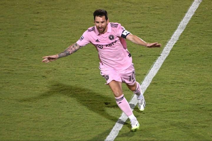 美国职业橄榄球联盟经纪人：没有一位NFL球员能与梅西相媲美