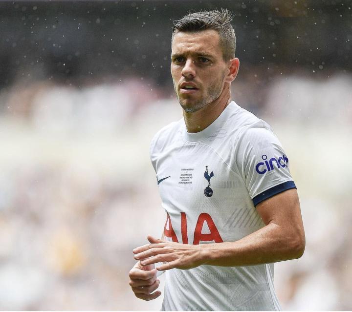 记者：洛塞尔索将会留在热刺，他将继续跟队参加英超比赛