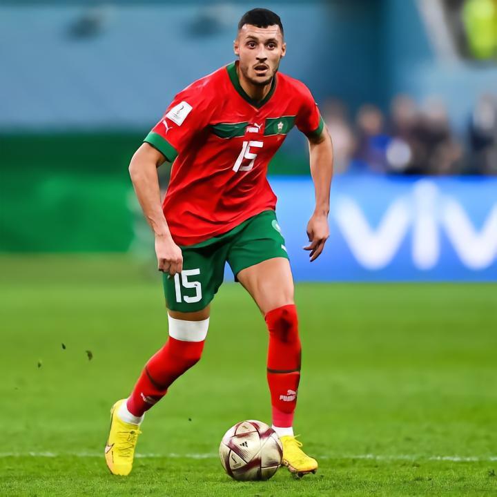 阿马拉现身瓦伦西亚，加盟后暂居队内现役欧洲顶级联赛射手王