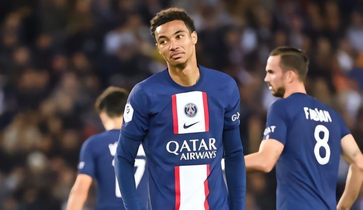 天空：西汉姆联正在谈巴黎前锋埃基蒂克，埃弗顿也有意