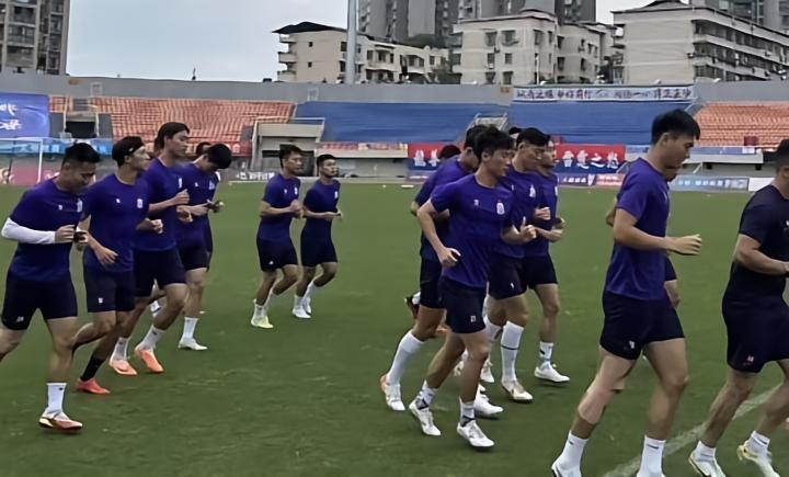 东体：金顺凯等三名国奥队员驰援申花，曹赟定留在上海养伤