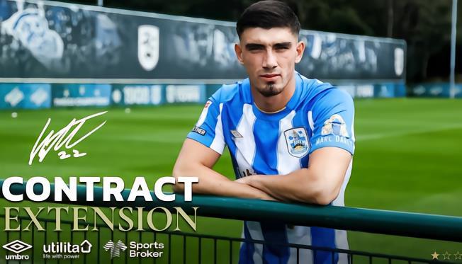 官方 : 哈德斯菲尔德与前锋哈拉特续约，为期三年