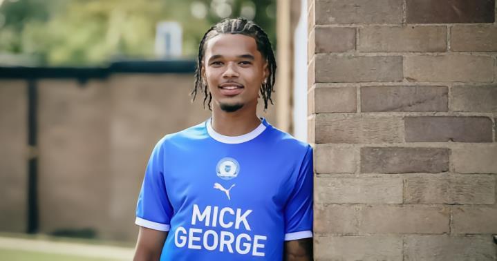 官方 : 彼得堡联租借曼城中卫卡通戈，为期一个赛季