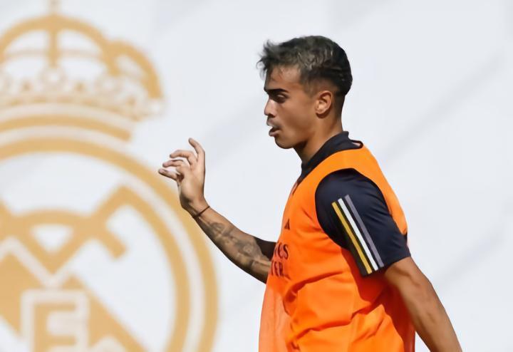 阿斯：皇马为雷尼尔寻找下家，如果留队将在卡斯蒂亚注册