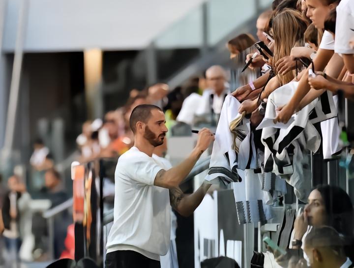 意媒：罗马联系博努奇，与拉齐奥、热那亚和柏林联合竞争