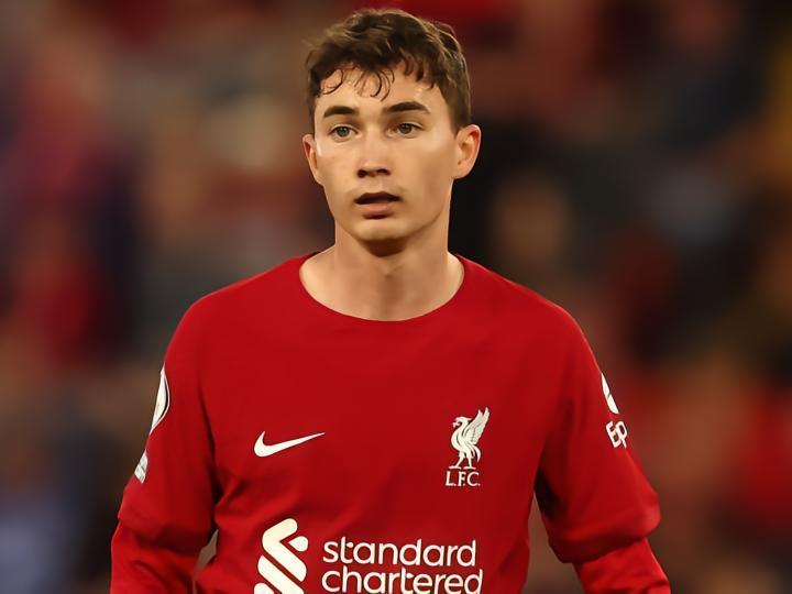 波媒：穆夏沃夫斯基转会告吹，可能明夏再离开利物浦