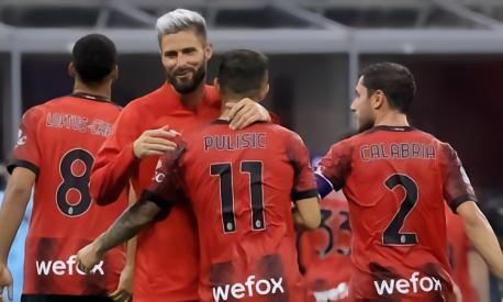 普利西奇和吉鲁，从伦敦到米兰内洛踢球，蓝色