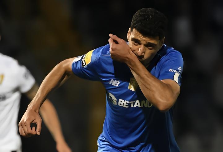 记者：米兰和波尔图谈妥塔雷米转会费，总价2000万欧元