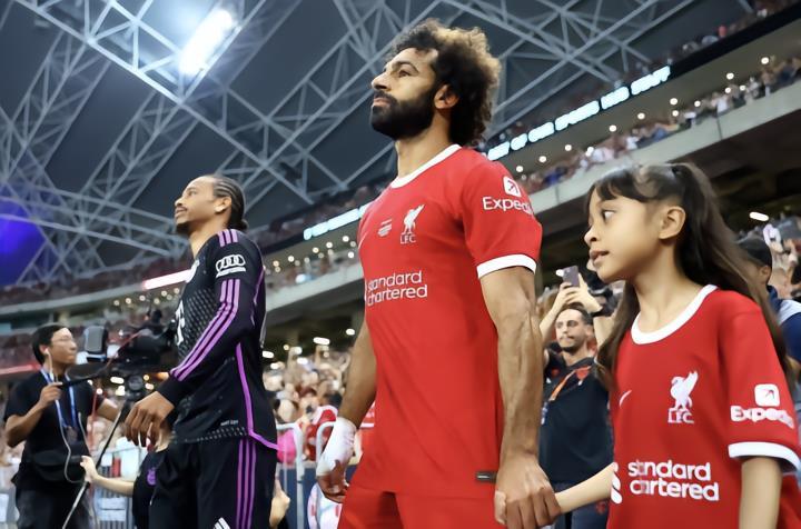 前英格兰国脚：利物浦现在不可能出售萨拉赫，六月份或许可以