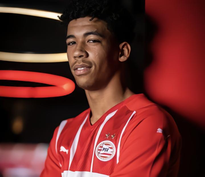 Here we go！罗马诺：尤文将签下19岁荷兰后卫科梅嫩西亚