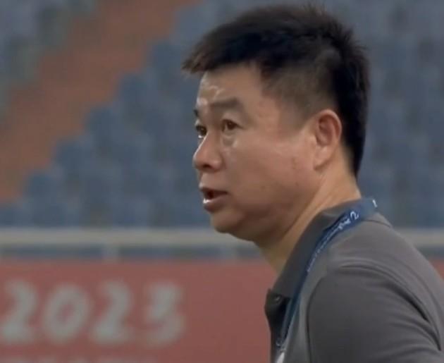 于根伟：王秋明因膝伤无法坚持比赛，本场输球责任在我