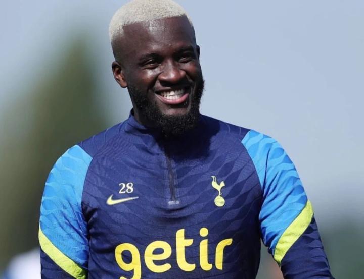 罗马诺：热那亚准备退出与恩东贝莱的谈判，和球员没达成协议