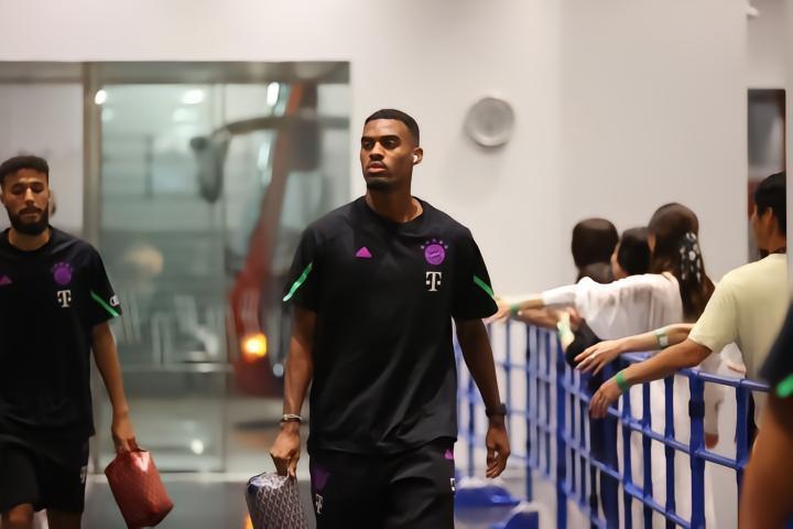 英媒：赫拉芬贝赫已与利物浦就个人条款达成了协议