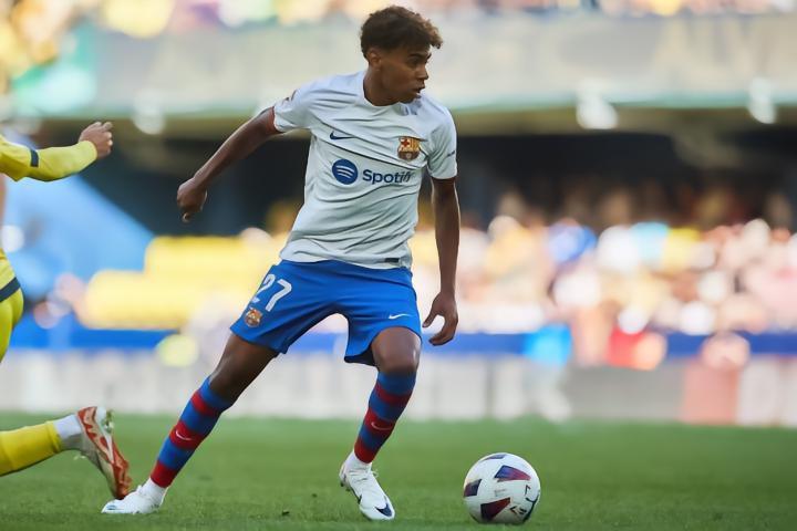 亚马尔的耀眼光芒：16岁少年已经成为巴萨比赛的决定性因素