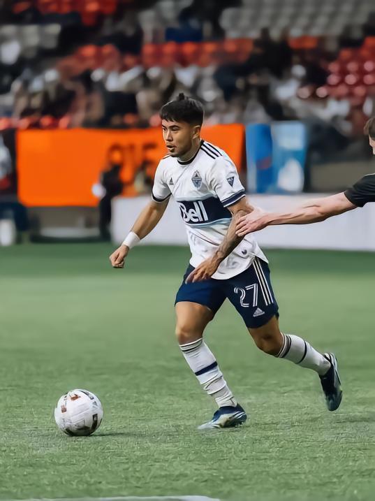 华裔小将伍小海首发出战78分钟获评7.5分，温哥