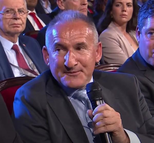 曼城体育总监：现在我们知道该怎么做才能夺冠