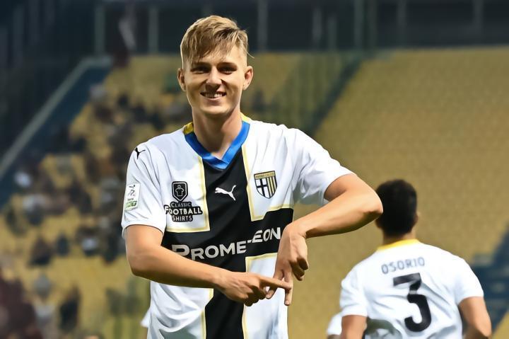 贝内迪恰克：没想到能入选波兰国家队；我想成为更好的球员