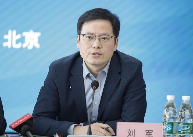 津媒介绍中超公司：六任董事长全部落马，因实控权仍在足协