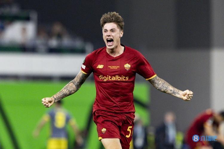 意媒：罗马边后卫扎莱夫斯基左腿肌肉不适，将缺席两场国家队比赛