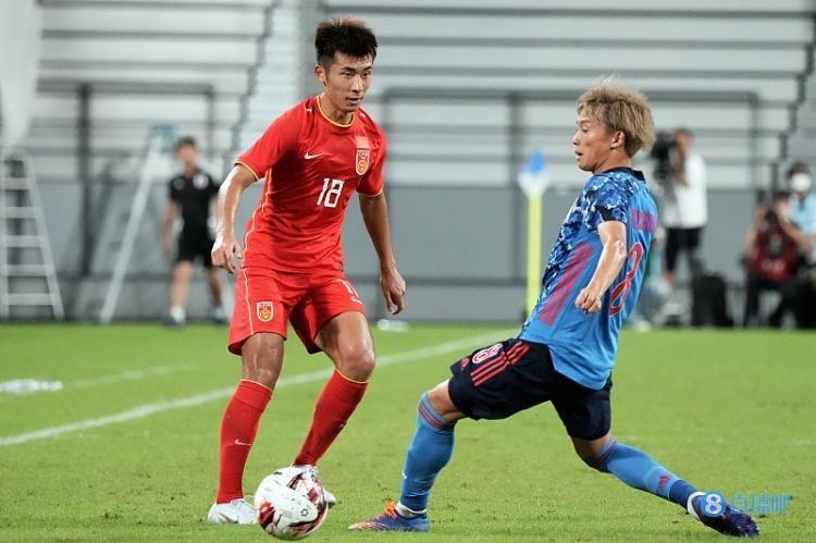 何宇鹏哽咽：这4年最大收获是代表国家出战，应该可以走得更远